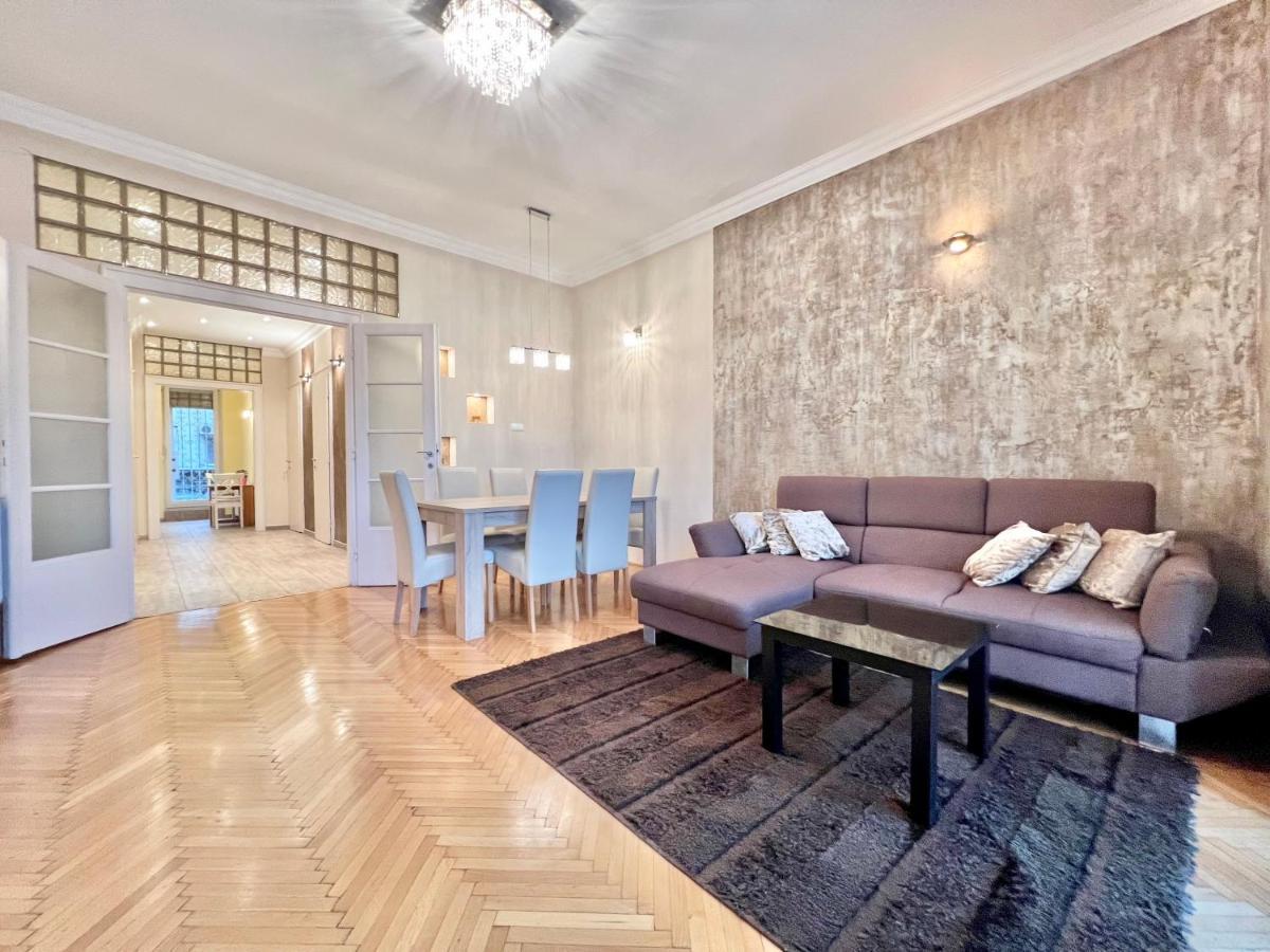 Exclusive Colourful Flat In The City بودابست المظهر الخارجي الصورة